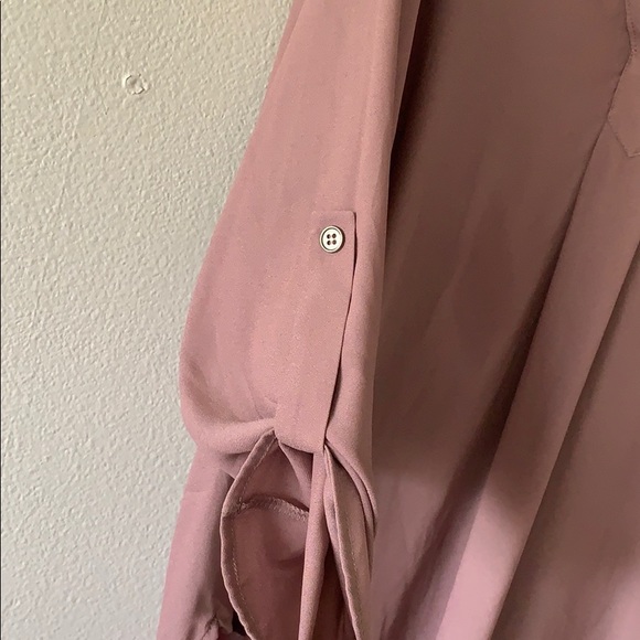 Long-sleeve v-neck blouse - Picture 3 of 4